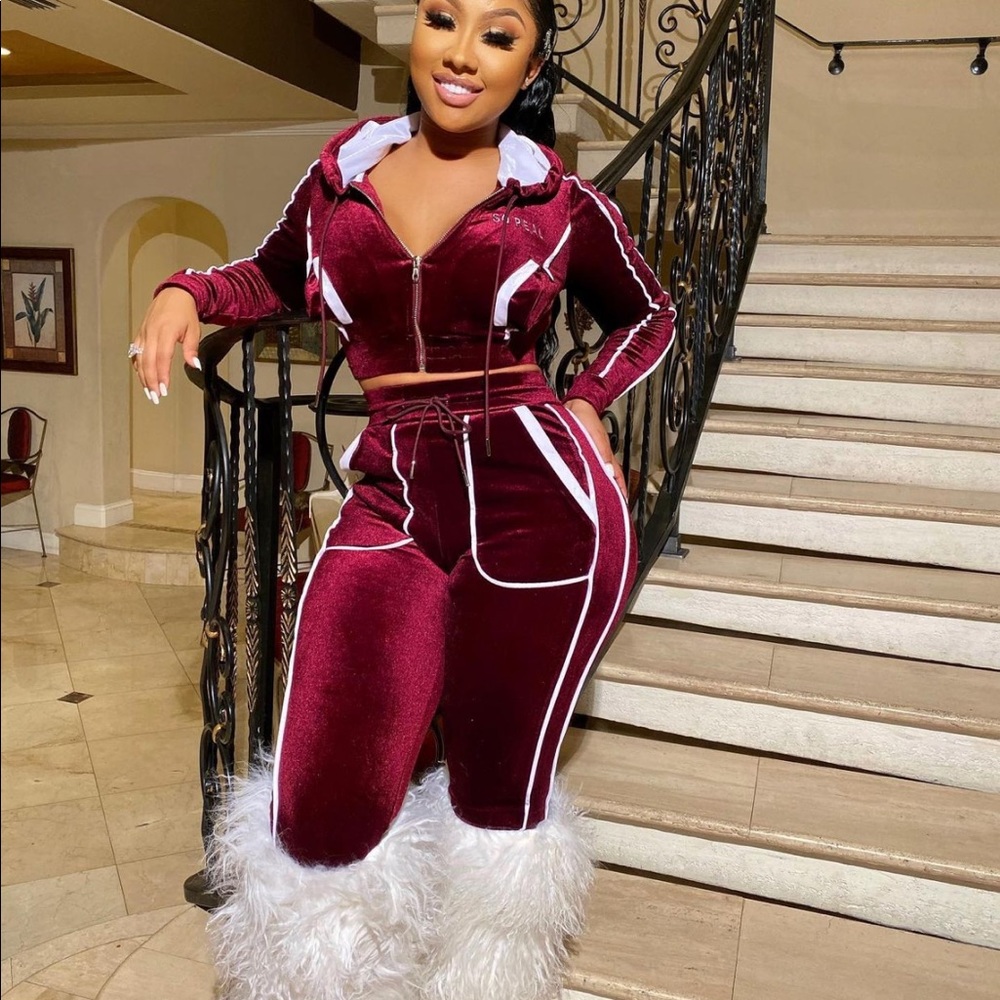 Gsuwoo tracksuit